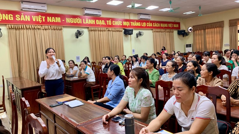 Tập huấn kỹ năng ứng dụng công nghệ số trong xây dựng thương hiệu sản phẩm cho 120 phụ nữ