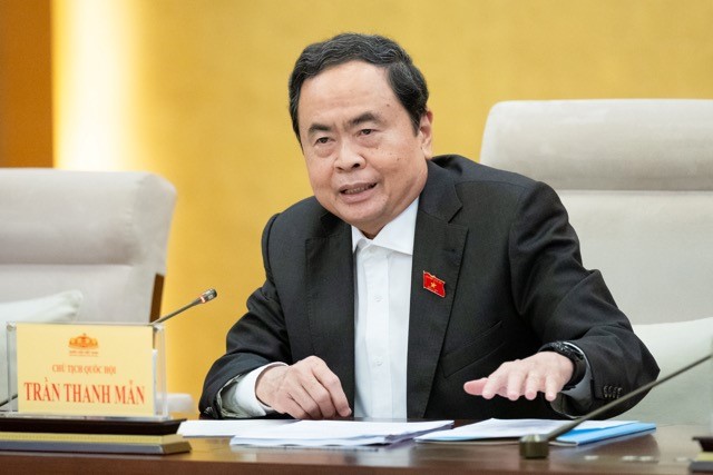 Khẩn trương nghiên cứu sửa đổi, bổ sung một số điều của Hiến pháp về tổ chức bộ máy của hệ thống chính trị