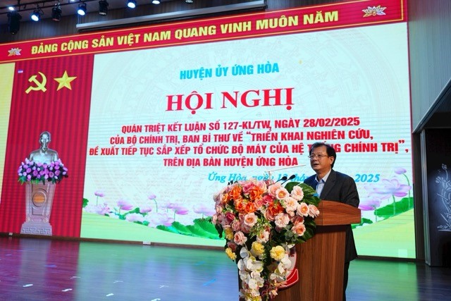 Cần chấn chỉnh kịp thời lo ngại về việc cán bộ từ cấp huyện sẽ “tràn về” cấp xã