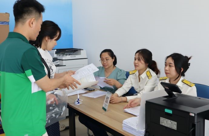 Mỗi ngày Hà Nội có trung bình 150-200 hồ sơ đăng ký kinh doanh