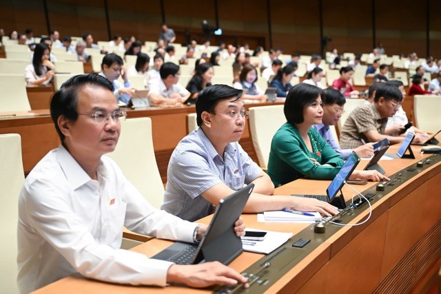 Lương của nhà giáo được xếp cao nhất trong hệ thống thang bậc lương hành chính sự nghiệp