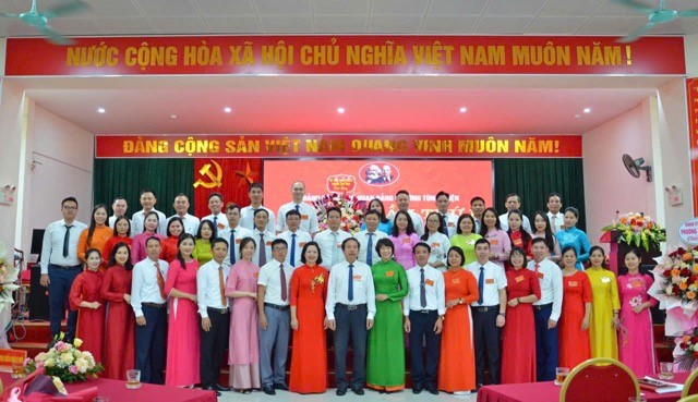 Đảng bộ các cơ quan Đảng phường Tùng Thiện đại hội lần thứ nhất