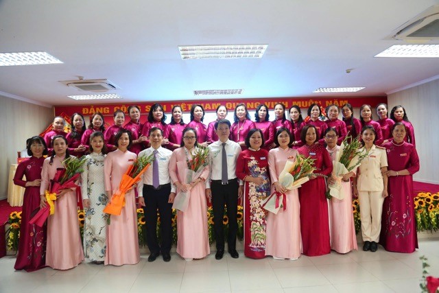 Phụ nữ phường Dương Nội đoàn kết, sáng tạo xây dựng phường giàu đẹp, văn minh 