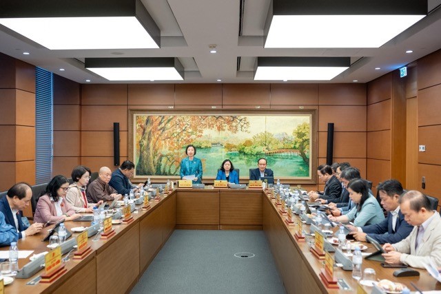 Đại biểu Quốc hội Hà Nội góp ý về hoàn thiện Luật Quản lý nợ công và Luật Kinh doanh bảo hiểm