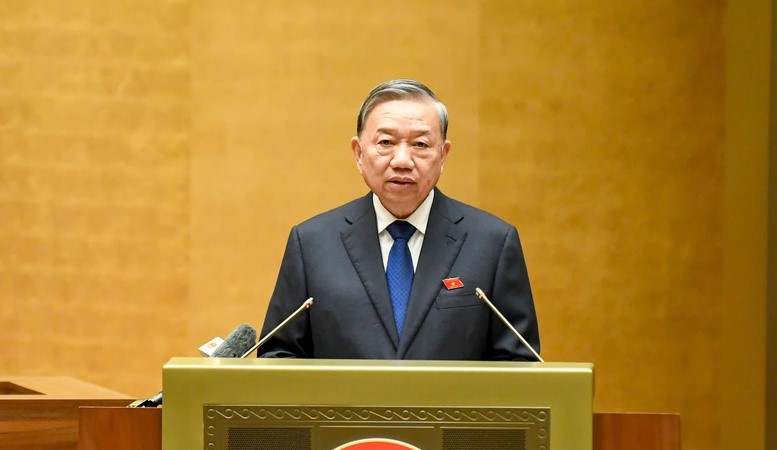 Tổng Bí thư Tô Lâm: Đừng để tuyên bố tinh gọn bộ máy mà sinh thêm tầng nấc xin - cho ngoài thực tế