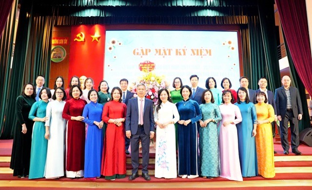 Phường Sơn Tây tuyên dương các nhà giáo tiêu biểu, các điển hình tiên tiến