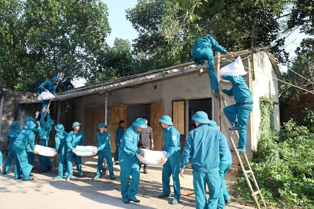 Phường Tùng Thiện thực hành xử lý một số tình huống trong công tác phòng, chống thiên tai