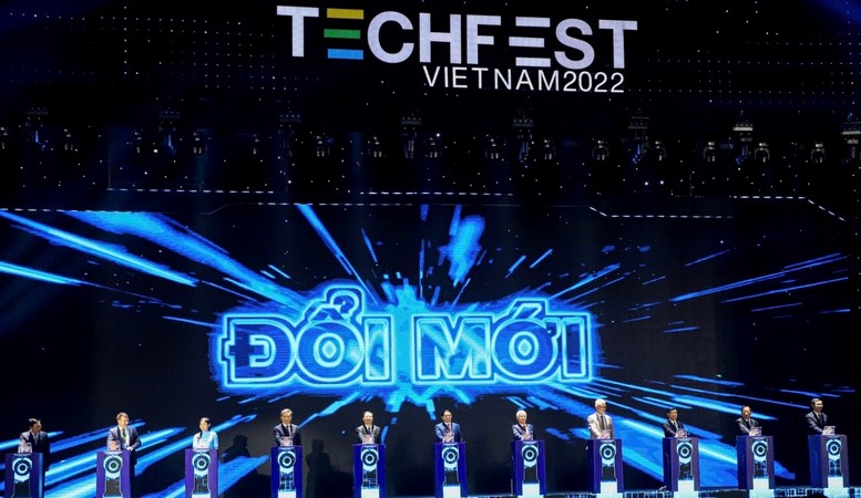 Sắp xếp cơ sở giáo dục công lập, trạm y tế cấp xã trước 31/12/2025