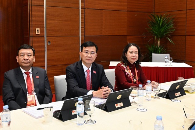 Thiết lập và hoàn thiện chính sách hướng tới một xã hội hạnh phúc