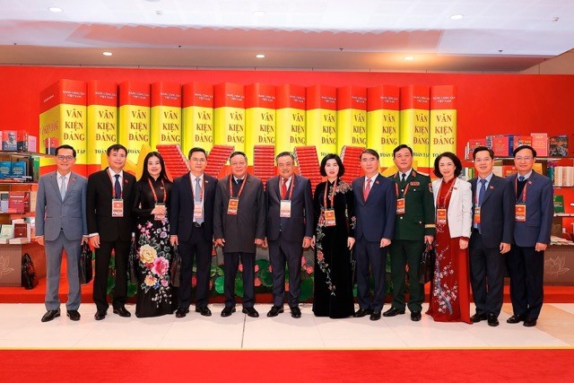 Thông báo về ngày làm việc thứ tư Đại hội đại biểu toàn quốc lần thứ XIV của Đảng