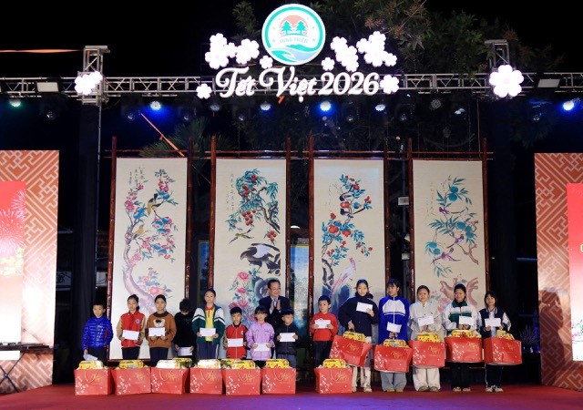 Rộn ràng “Tết Việt” phường Tùng Thiện chào Xuân Bính Ngọ 2026