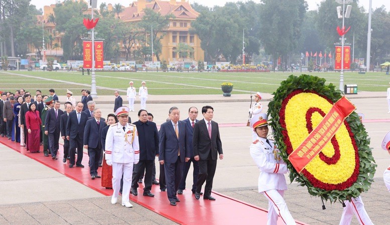 Lãnh đạo Đảng, Nhà nước vào Lăng viếng Chủ tịch Hồ Chí Minh nhân dịp Tết Nguyên đán Bính Ngọ