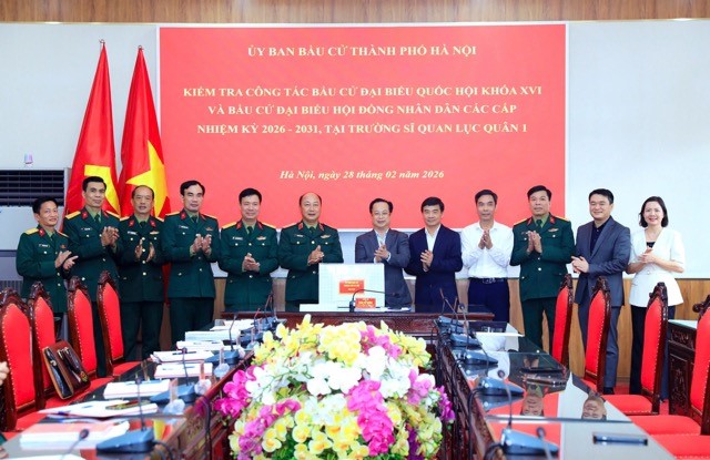 Lãnh đạo thành phố kiểm tra công tác chuẩn bị bầu cử tại Sơn Tây, Đoài Phương, Tùng Thiện