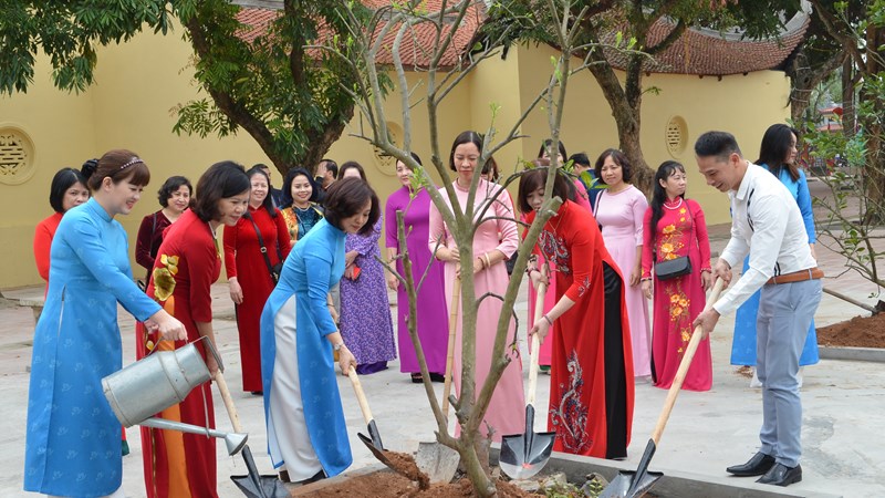 Thanh Trì: Phát động Tết trồng cây “Nhớ ơn Bác Hồ, Phụ nữ vun trồng tương lai” Xuân Quý Mão 2023