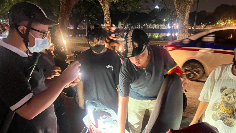 Xuyên đêm truy bắt đua xe và xử lý vi phạm nồng độ cồn