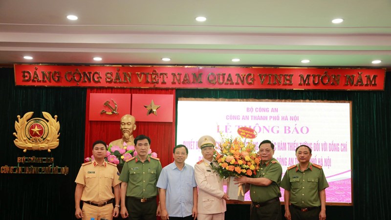 Phong hàm Thiếu tướng cho Phó Giám đốc Công an Hà Nội Nguyễn Hồng Ky