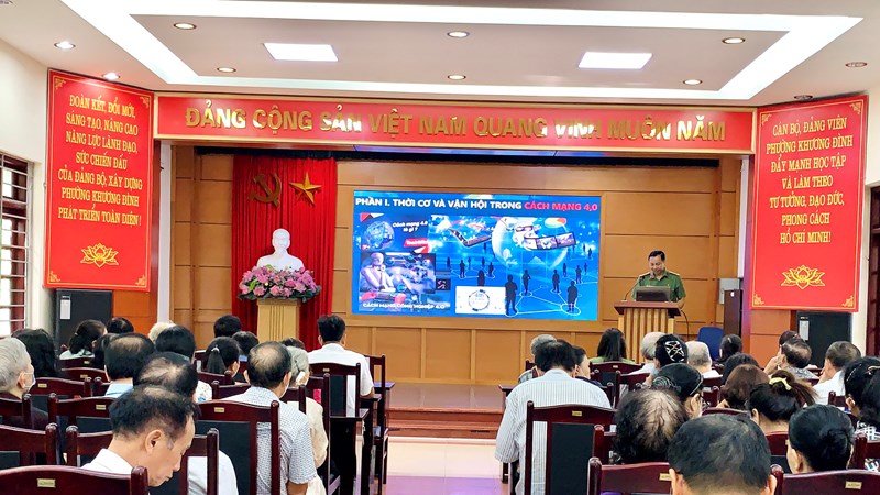 Quận Thanh Xuân: Hơn 100 cán bộ, nhân dân tham dự Hội nghị tập huấn về An ninh mạng