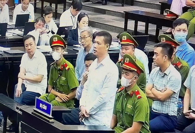 Xét xử vụ “chuyến bay giải cứu“: Cựu Phó Chủ tịch Hà Nội khai nhận tiền qua thư ký