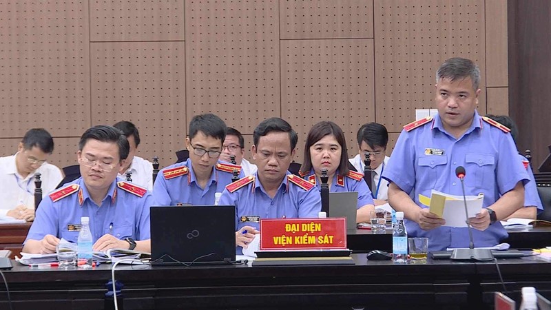 Xét xử vụ án “chuyến bay giải cứu“: Viện kiểm sát luận tội các bị cáo