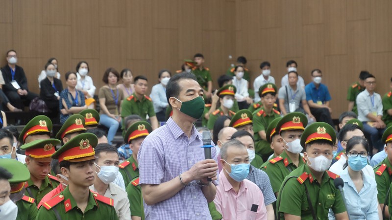 Xét xử vụ “chuyến bay giải cứu“: Cựu Thứ trưởng Tô Anh Dũng nghẹn ngào mong được trở về với gia đình những năm cuối đời