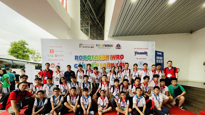 Học sinh quận Ba Đình giành giải Vàng trong Cuộc thi Robot thế giới 2023