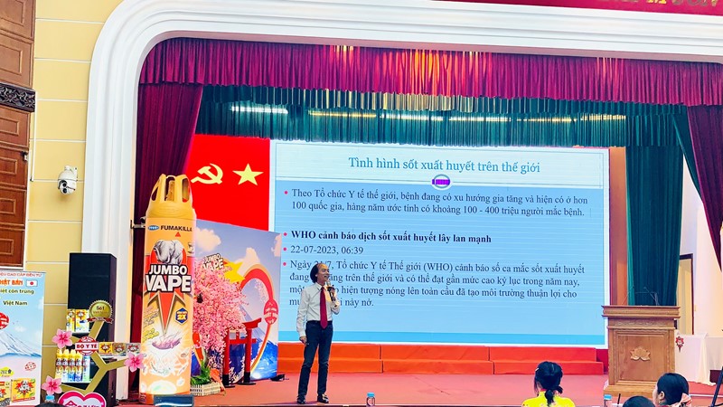 Hội LHPN quận Nam Từ Liêm: Truyền thông để phụ nữ cùng chung tay phòng chống sốt xuất huyết