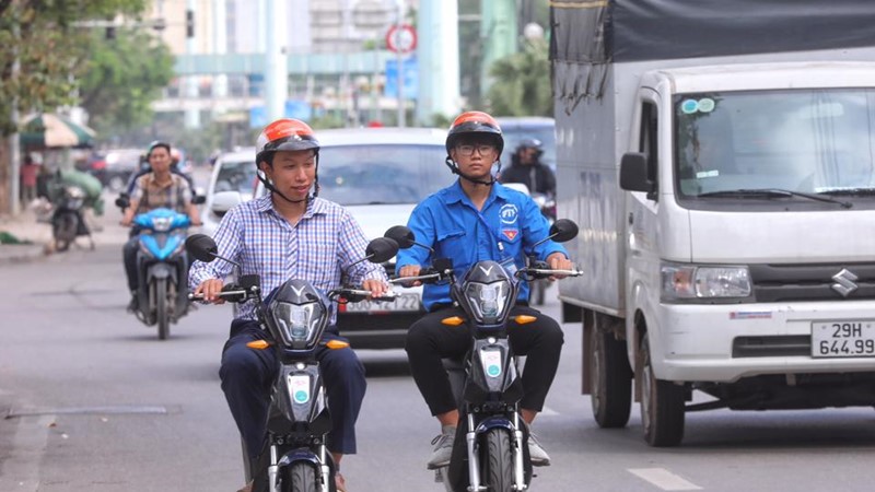 Công an Hà Nội cảnh báo nguy cơ cháy, nổ khi sạc xe điện qua đêm