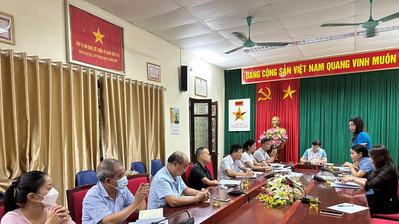 Tổ chức giám sát việc triển khai thực hiện chế độ chính sách pháp luật đối với phụ nữ khuyết tật