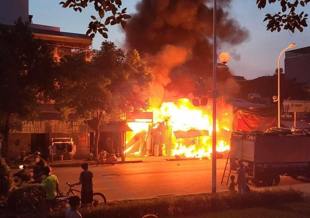  Thủ tướng chia buồn sâu sắc với gia đình, nạn nhân vụ cháy ở Thanh Trì