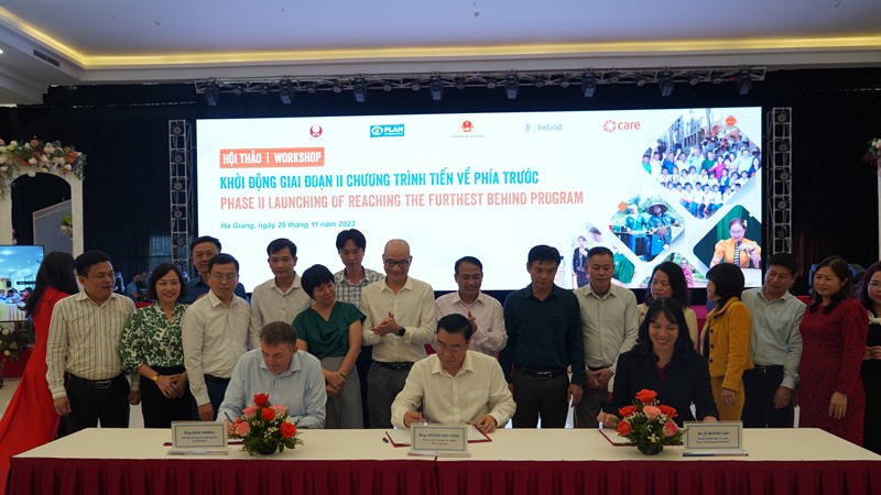 Hỗ trợ cải thiện chất lượng cuộc sống của các nhóm cộng đồng dân tộc thiểu số