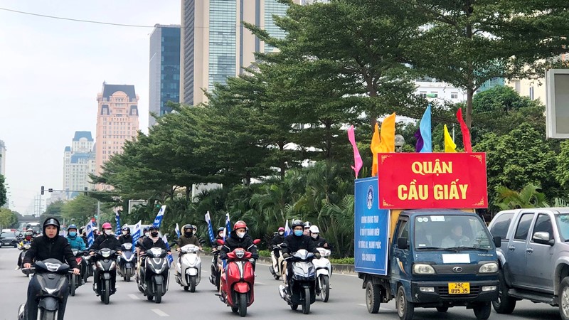 Cầu Giấy: Tổng kết công tác dân số và diễu hành hưởng ứng Tháng hành động quốc gia về dân số