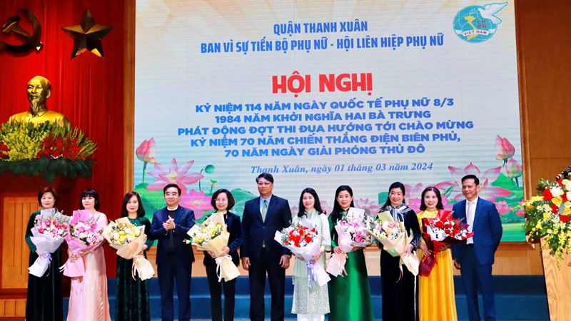 Tổ chức gặp mặt kỷ niệm ngày Quốc tế Phụ nữ 8/3