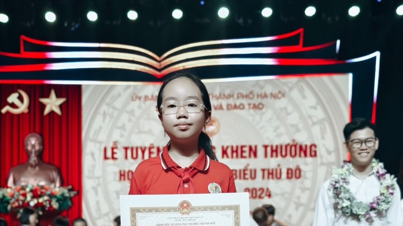 Cô bé “biết tuốt” có biệt tài chinh phục các cuộc thi tài năng Toán học