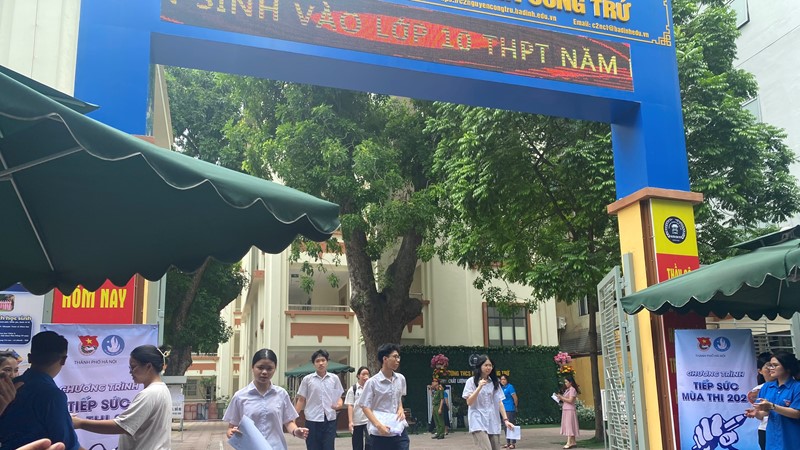 Đề tiếng Anh thi lớp 10 Hà Nội năm 2024: Học sinh đánh giá đề vừa sức