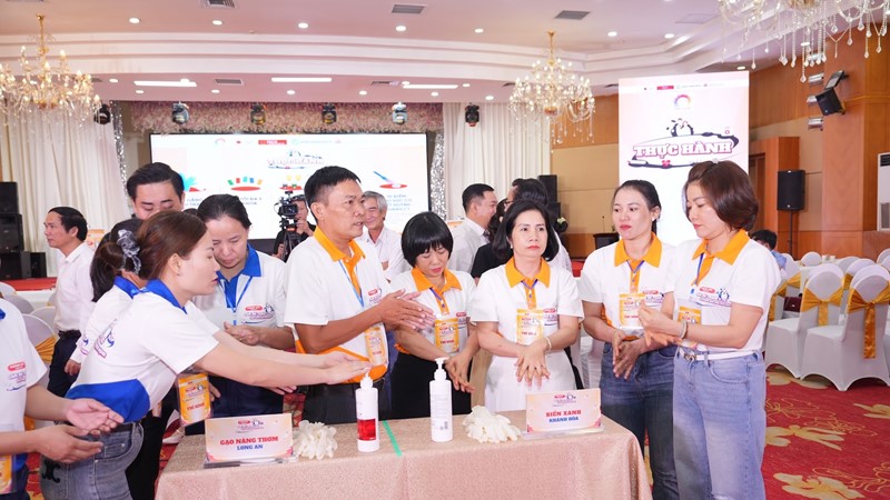 30 cán bộ y tế xã, phường, thị trấn thi kiến thức và kỹ năng ứng phó với dịch bệnh