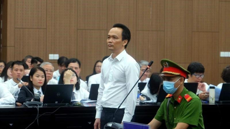 Sáng nay, Cựu Chủ tịch Tập đoàn FLC cùng 2 em gái hầu tòa