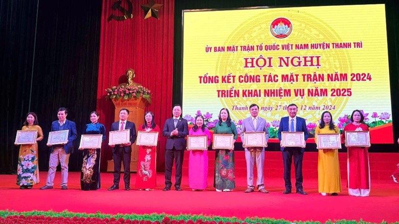 Huyện Thanh Trì: Phát huy vai trò mặt trận, đẩy mạnh các phong trào thi đua