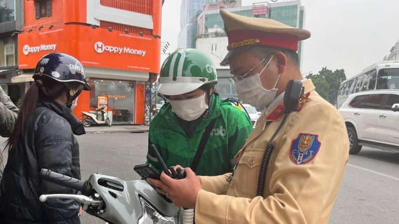 Người dân được xem lại hình ảnh vi phạm trích xuất từ camera