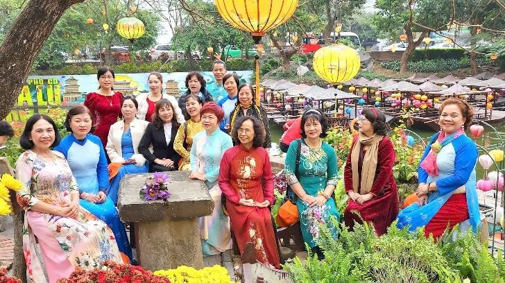 Hội LHPN quận Thanh Xuân hưởng ứng Tuần lễ áo dài chào mừng ngày Quốc tế phụ nữ 8/3