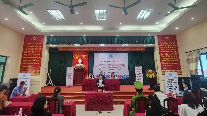 Tuyên truyền pháp luật cho phụ nữ dân tộc thiểu số thông qua “phiên toà giả định” tại huyện Ba Vì