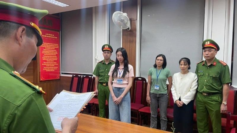 Bắt tạm giam hoa hậu Nguyễn Thúc Thùy Tiên