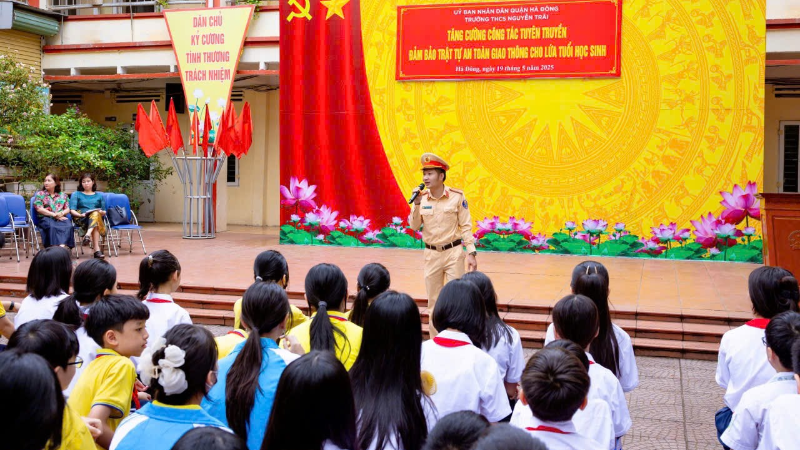 Hà Nội: Trang bị kiến thức an toàn giao thông cho học sinh trước kỳ nghỉ hè 2025