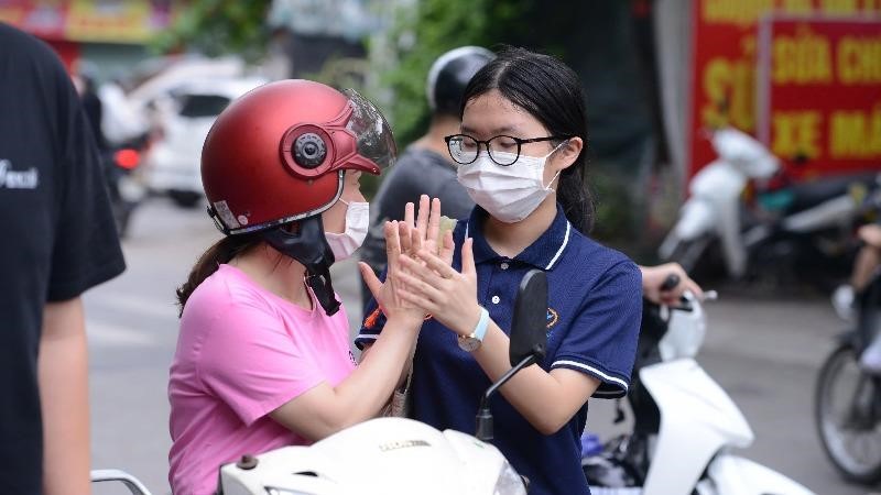 Hơn 102 nghìn thí sinh Hà Nội hoàn thành kỳ thi tuyển sinh vào lớp 10