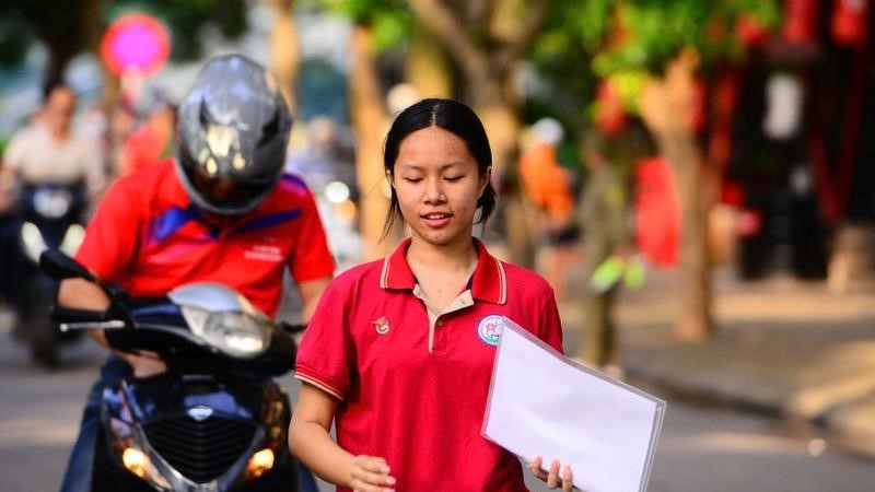 Sáng nay 9/6, sĩ tử Hà Nội bước vào kỳ thi lớp 10 chuyên