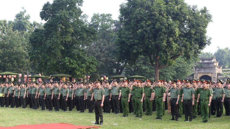 Công an Hà Nội tổ chức Lễ chào cờ Tổ quốc tại Hoàng thành Thăng Long