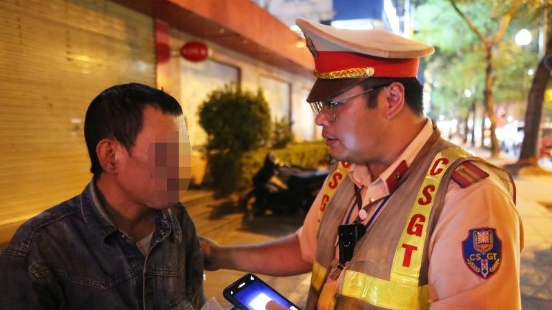 Hà Nội: Tăng cường kiểm soát nồng độ cồn trên các tuyến trọng điểm