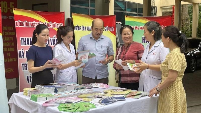 Hà Nội: Phường Phương Liệt tổ chức tuyên truyền lưu động hưởng ứng Ngày dân số thế giới 11/7