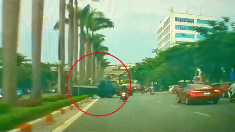 Hà Nội: Xác minh, xử phạt tài xế xe tải “leo” qua diải phân cách giữa đường