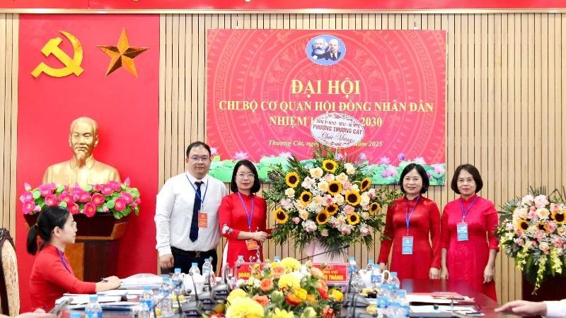 Hội đồng nhân dân phường Thượng Cát: Quyết tâm xây dựng Chi bộ trong sạch, vững mạnh