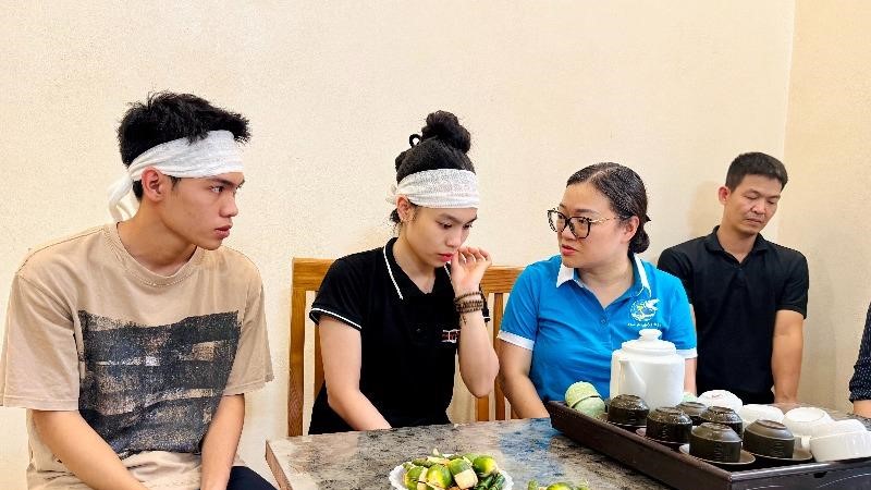 Hội LHPN Hà Nội thăm hỏi, hỗ trợ gia đình hội viên phụ nữ là nạn nhân vụ chìm tàu tại Quảng Ninh